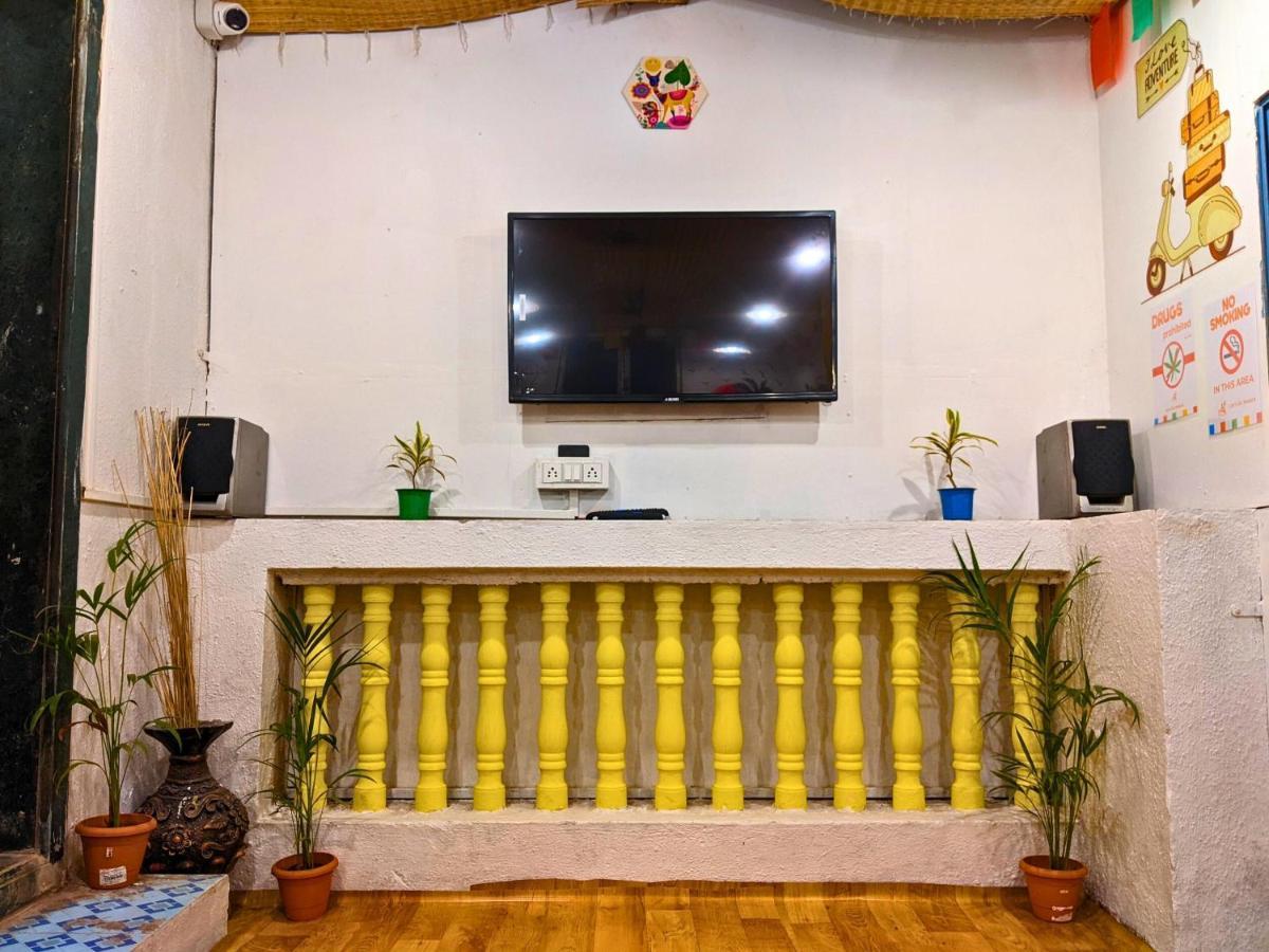 Awaara Backpackers Hostel, Alibag Exterior photo