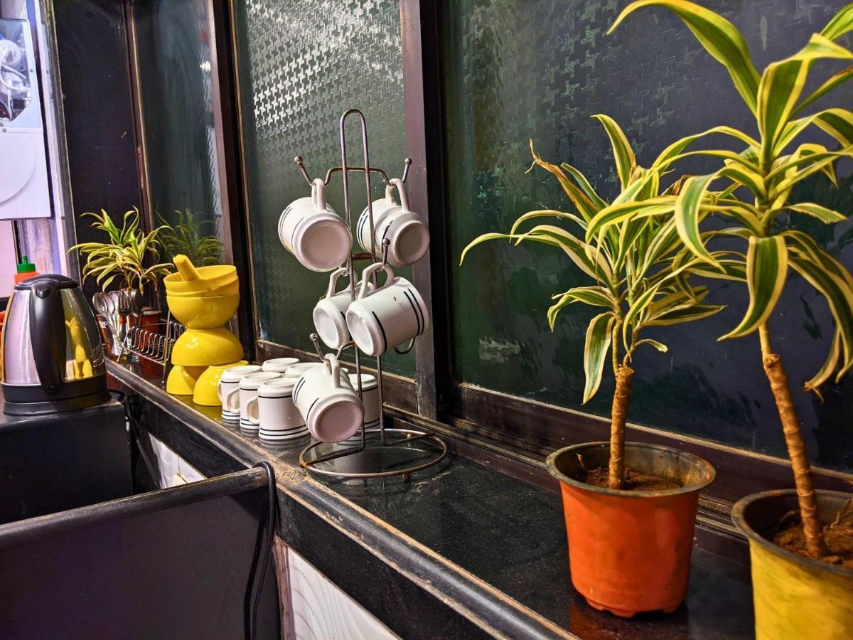Awaara Backpackers Hostel, Alibag Exterior photo