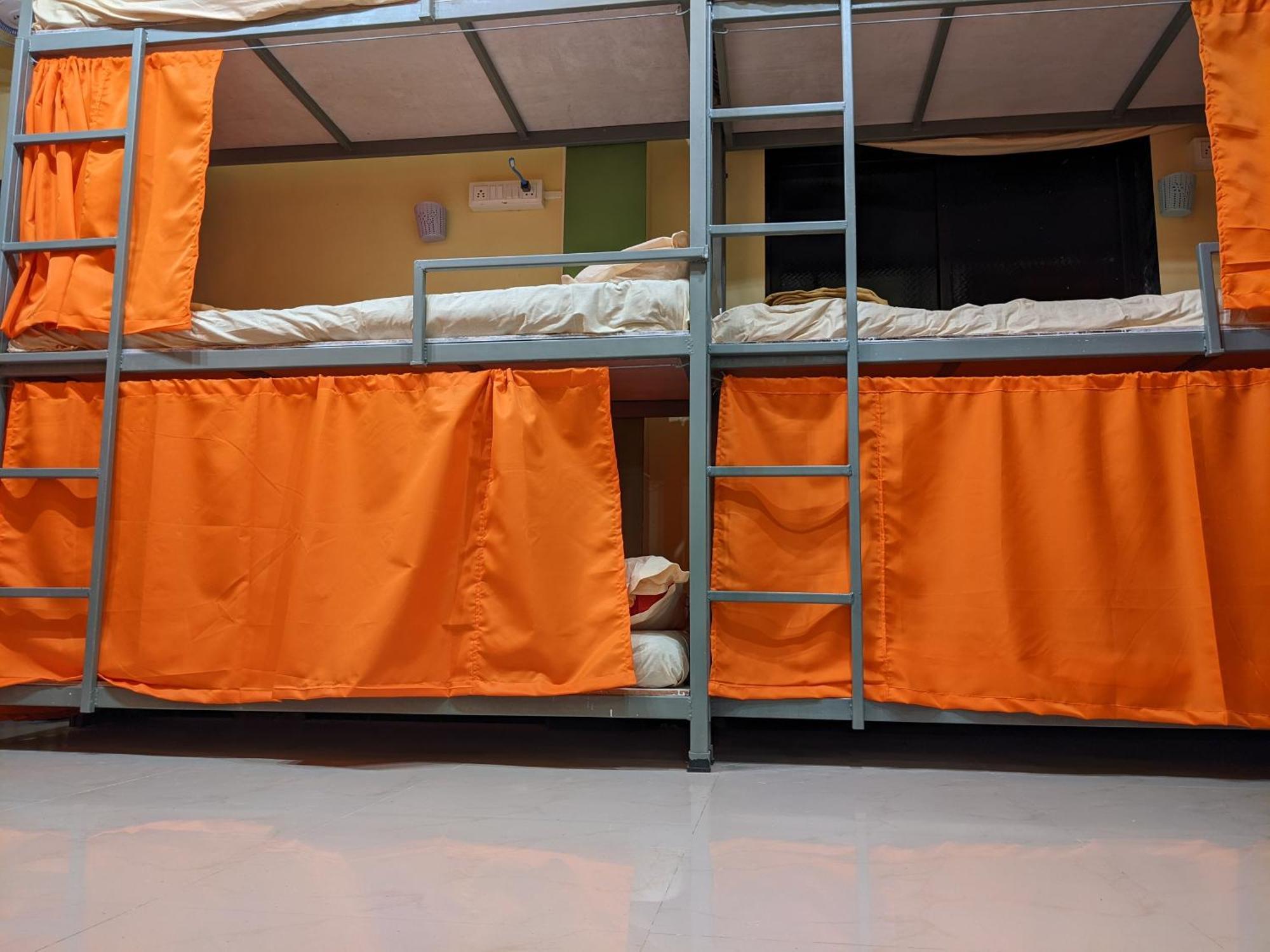 Awaara Backpackers Hostel, Alibag Exterior photo